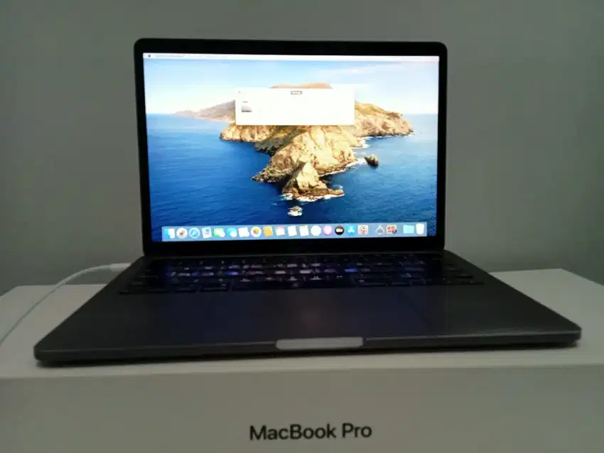 Macbook pro 2020 i5 16/512 13inch