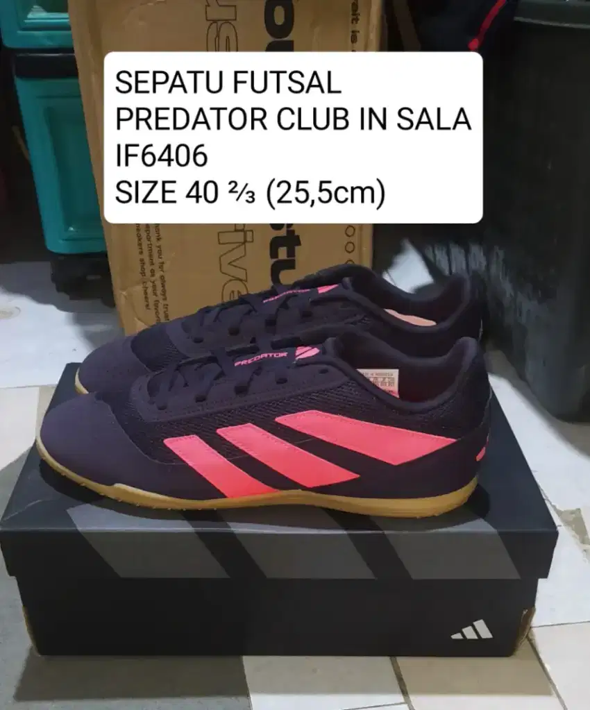 sepatu futsal predator club in sala size 40 kondisi baru dus ada ori