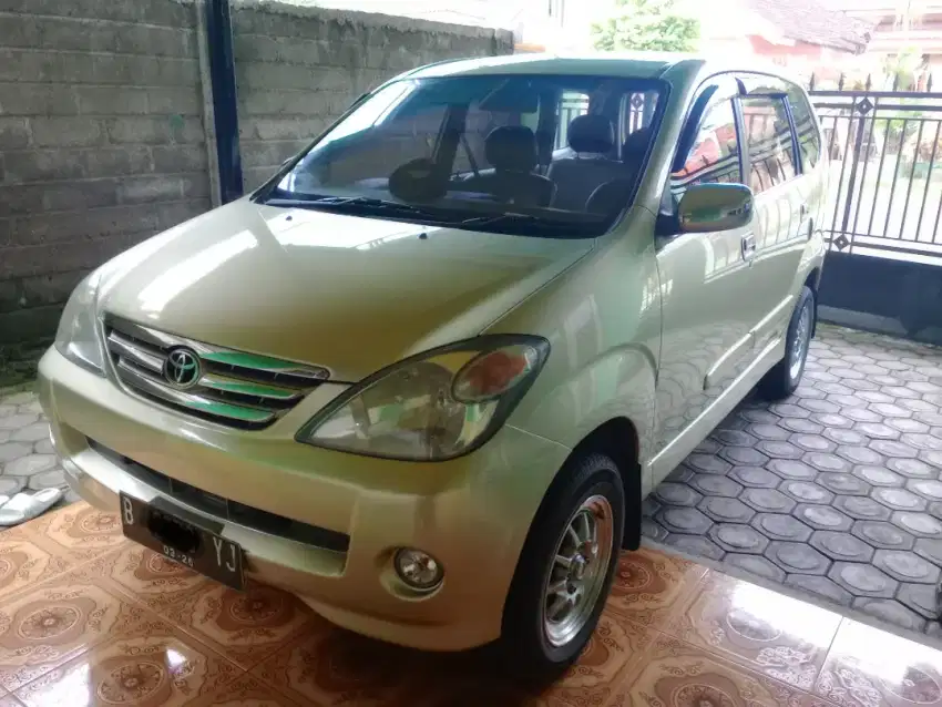 Toyota Avanza G 1.3 2004 Kuning Emas