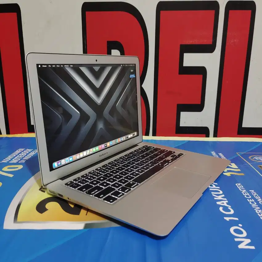 Macbook Air 2017 Intel Core i5 Ram 8GB SSD 256GB SIAP PAKE