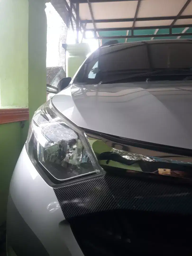 Daihatsu sigra 2018 mt