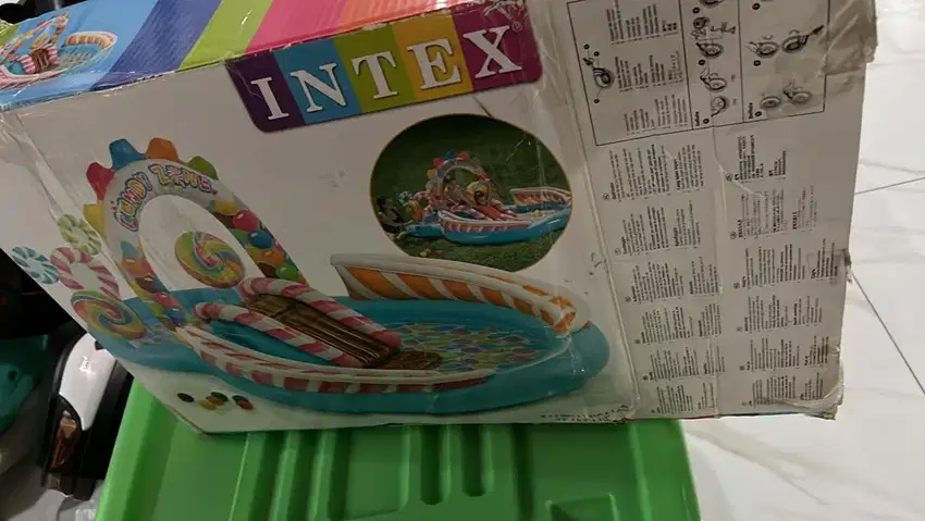 Candy zone kolam anak intex