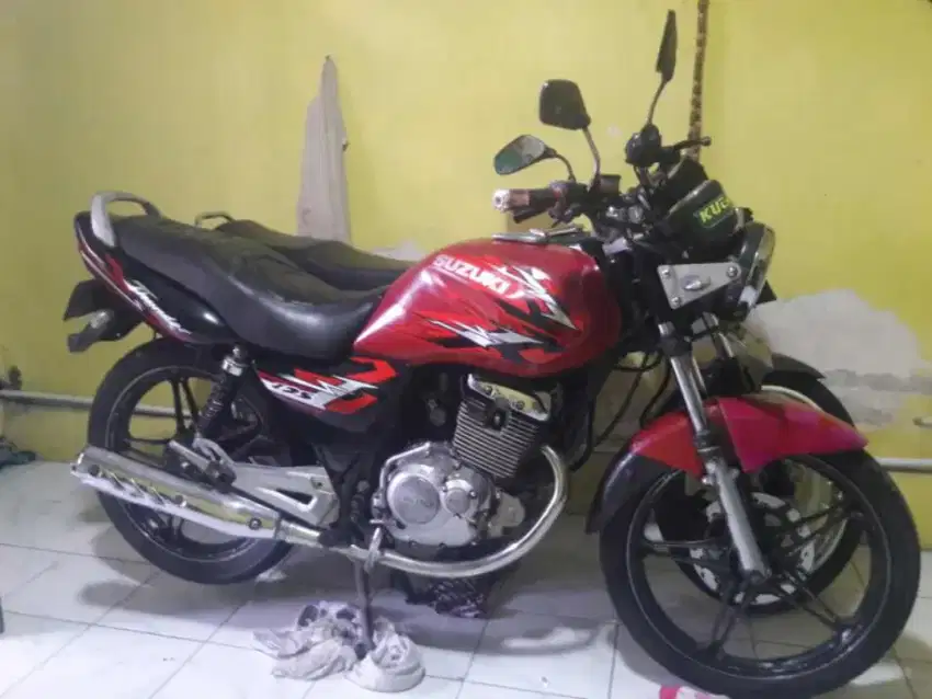 SUZUKI THUNDER 2006