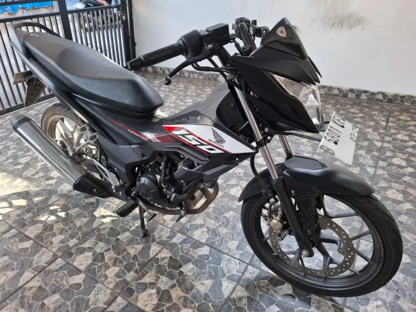 Honda sonic 150 R LED CW, DD 2024 bln 3 pajak panjang supra GTR satria