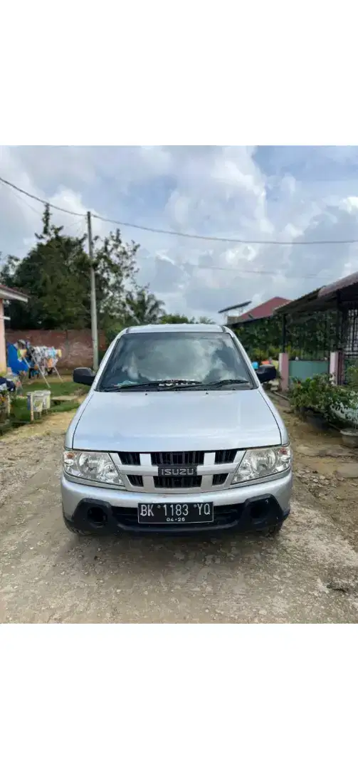 Isuzu Panther TBR 54F Turbo LM Perak Metalic