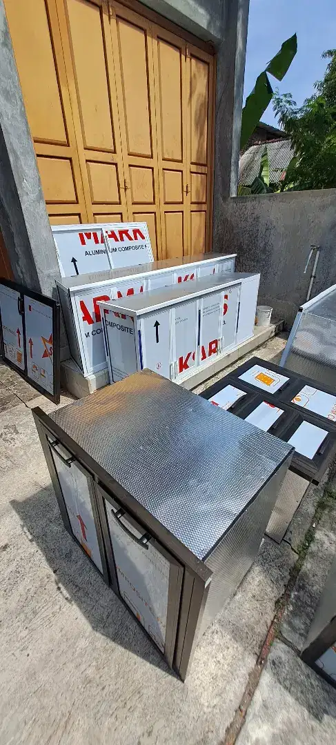 Kitchen set alumunium minimalis