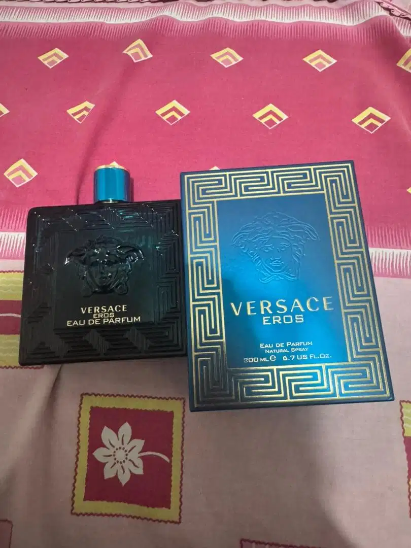 Versace eros edp 200ml(sisa 180ml an)