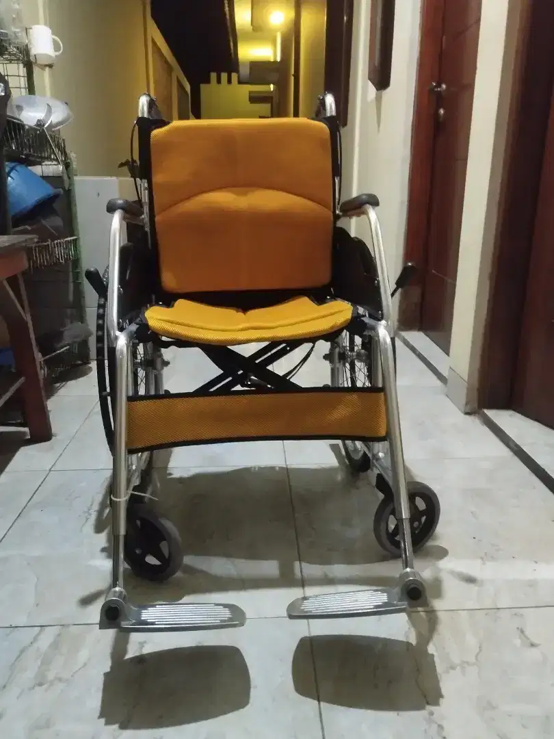 kursi roda/wheel chair