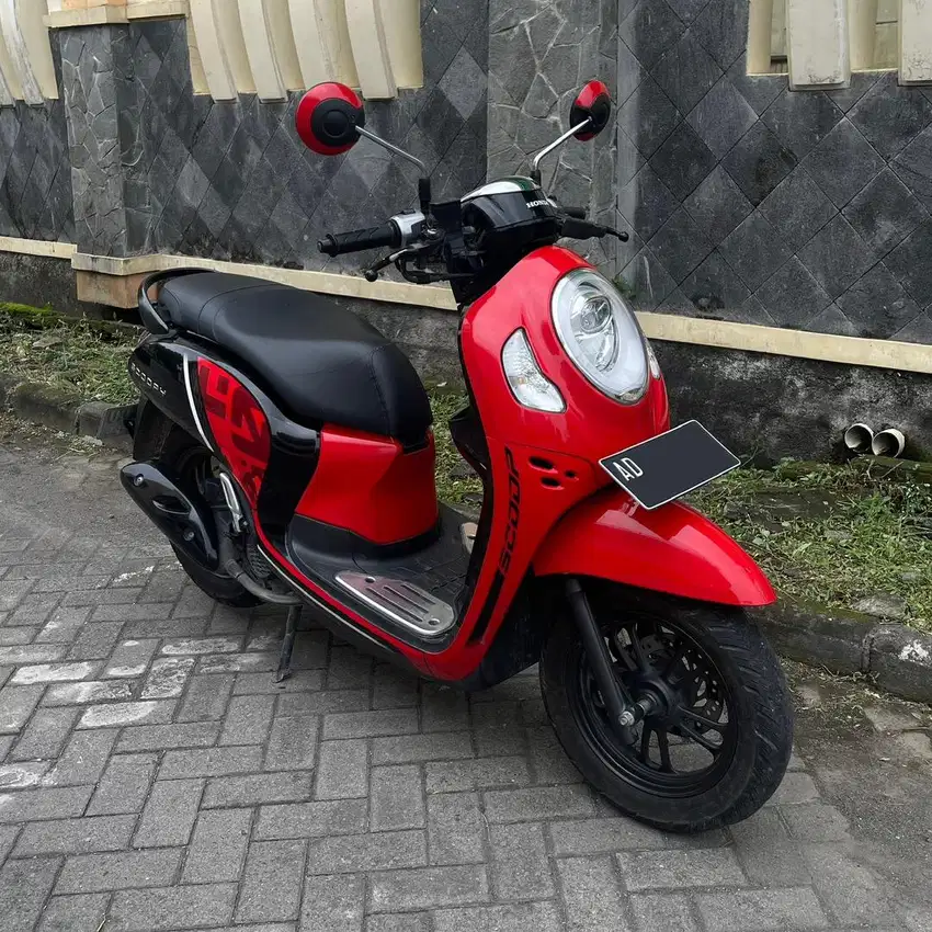 Scoopy Sporty Facelift 2021 Merah Hitam