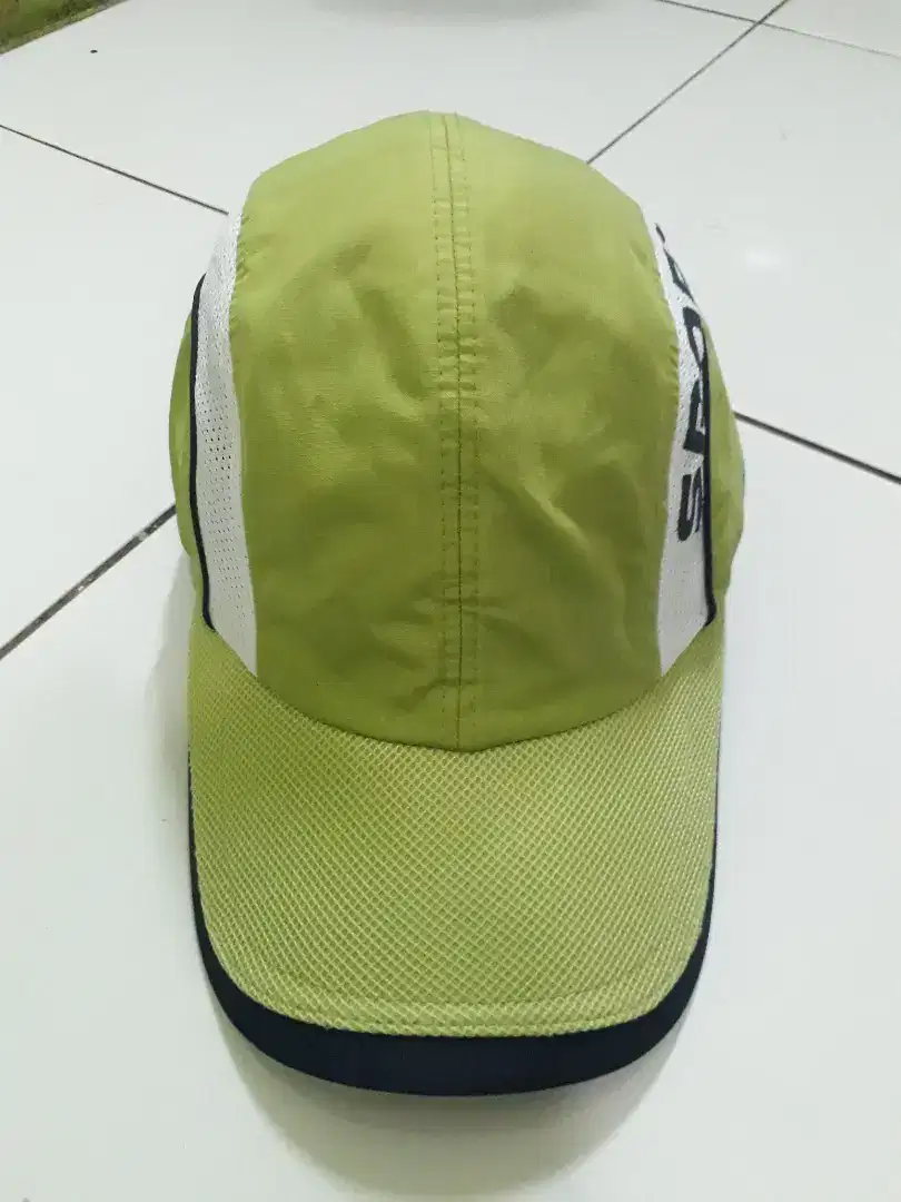 Topi olahraga import siap pake minat ambil di rumah
