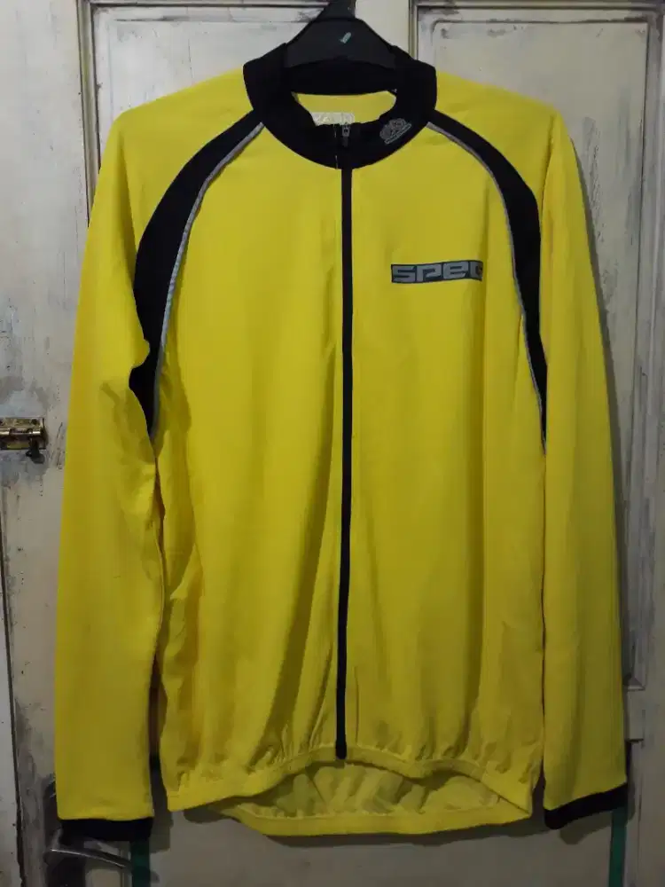 Jersey sepeda ori improt siap pake minat ambil ke rumah