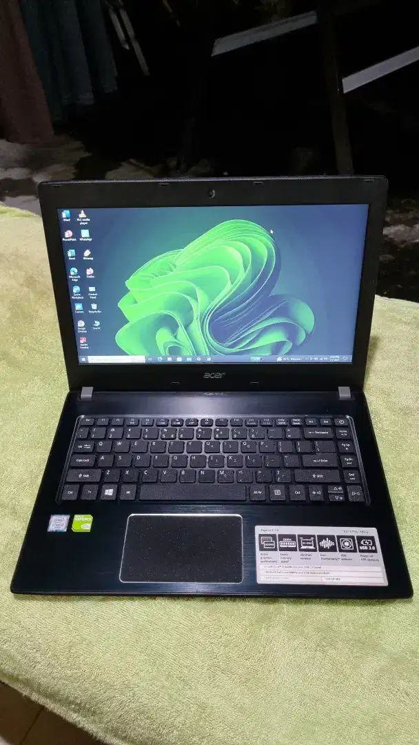 Laptop Acer Aspire E5-475G Core i3