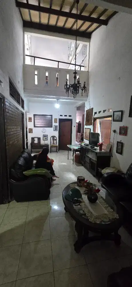 Rumah pribadi lokasi strategis