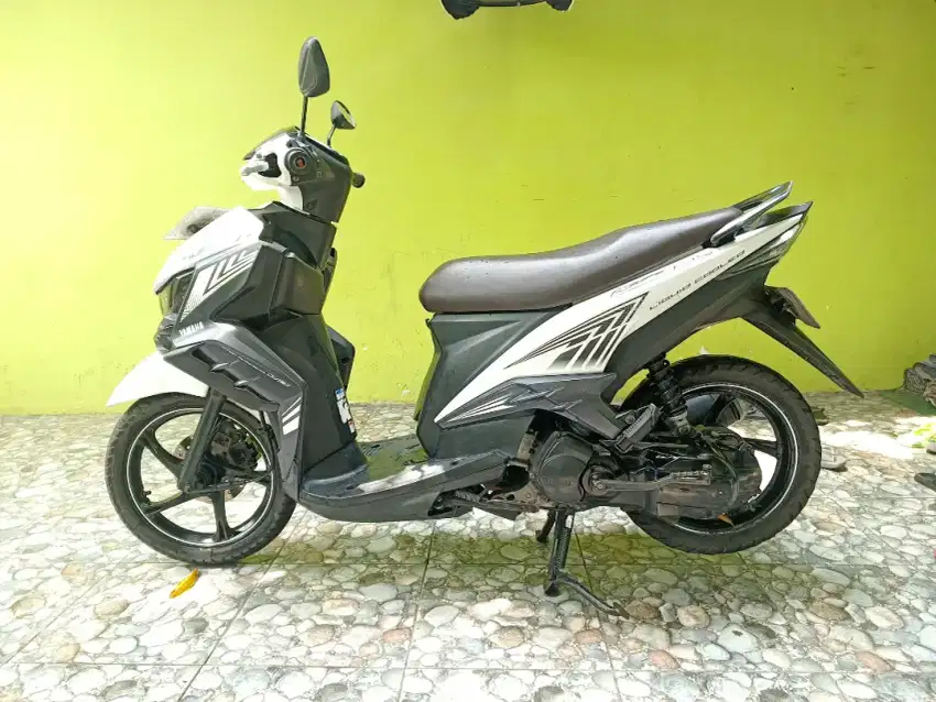 Yamaha Xeon 2014 plat panjang