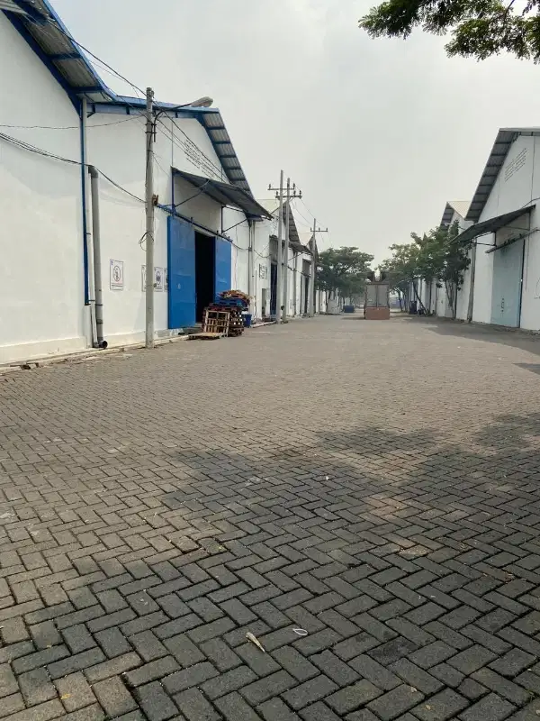 disewakan gudang di Gresik kota Jawa timur