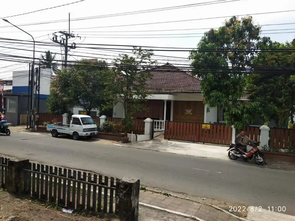 Jual rumah sudah renovasi plus perabot