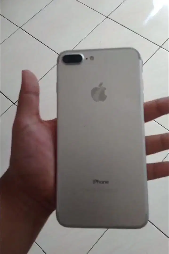 DI JUAL IPHONE 7+