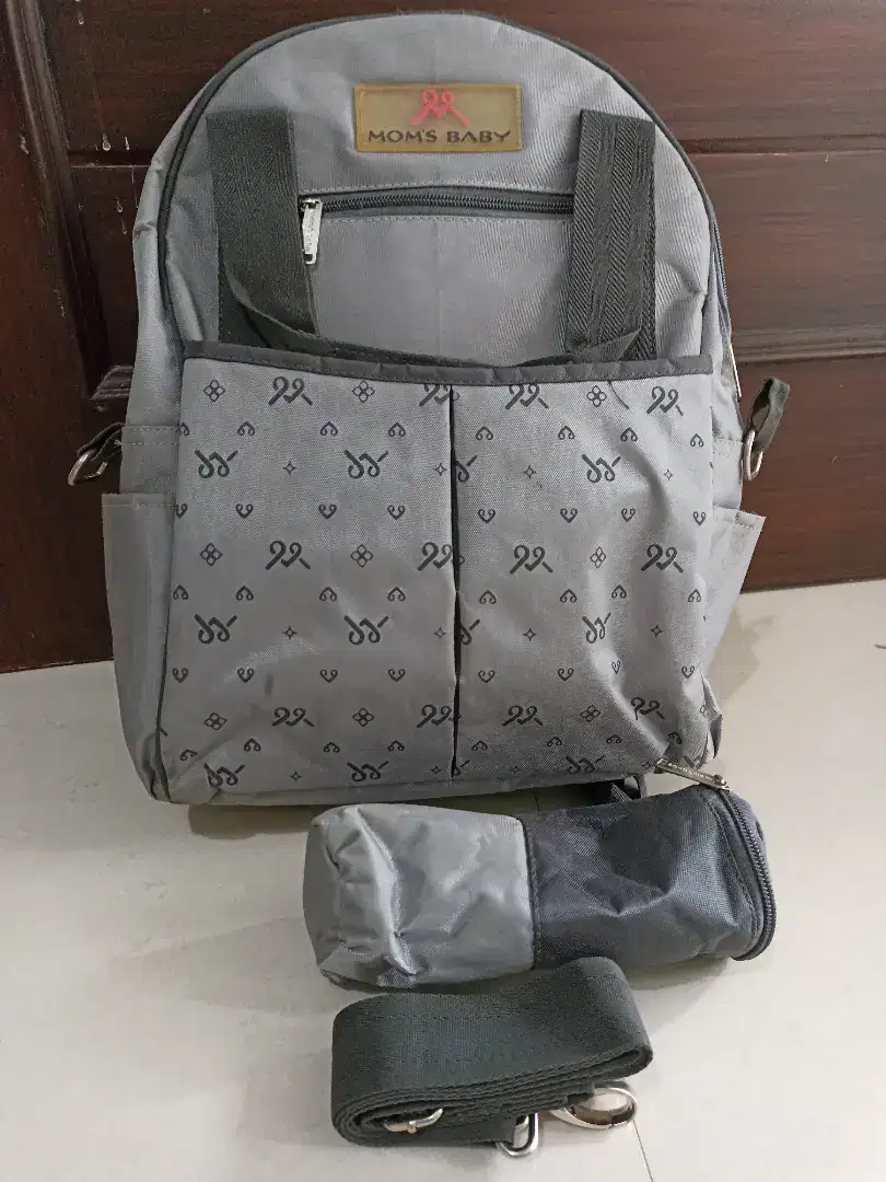 Tas bayi model ransel