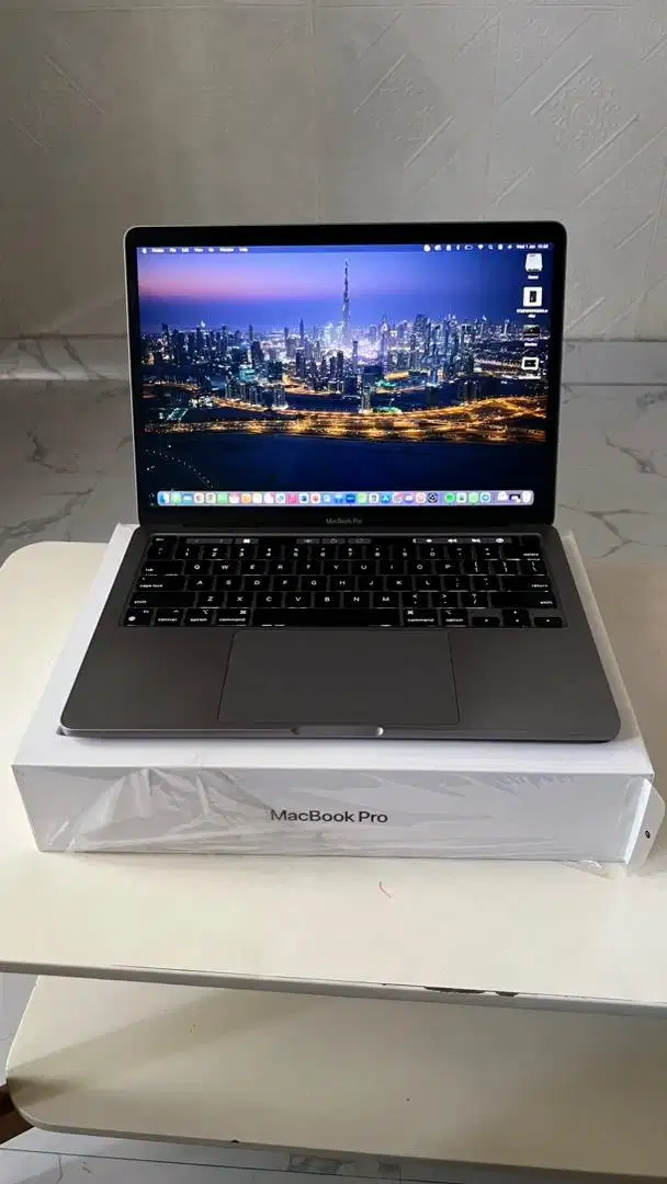 MacBook Pro M1 13” 2020 8Gb/256Gb Mulus