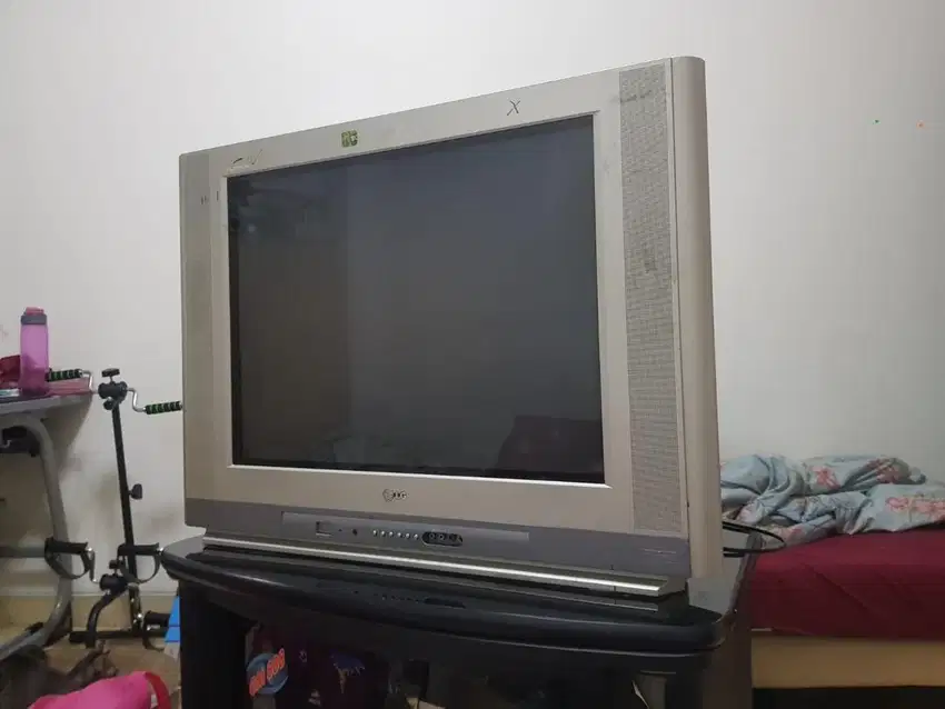 tv tabung crt LG + stand