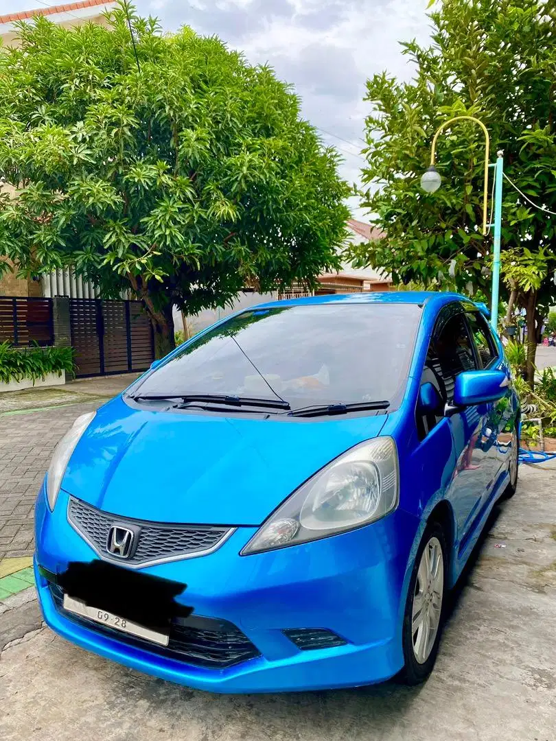 Honda Jazz RS Biru Silver MT