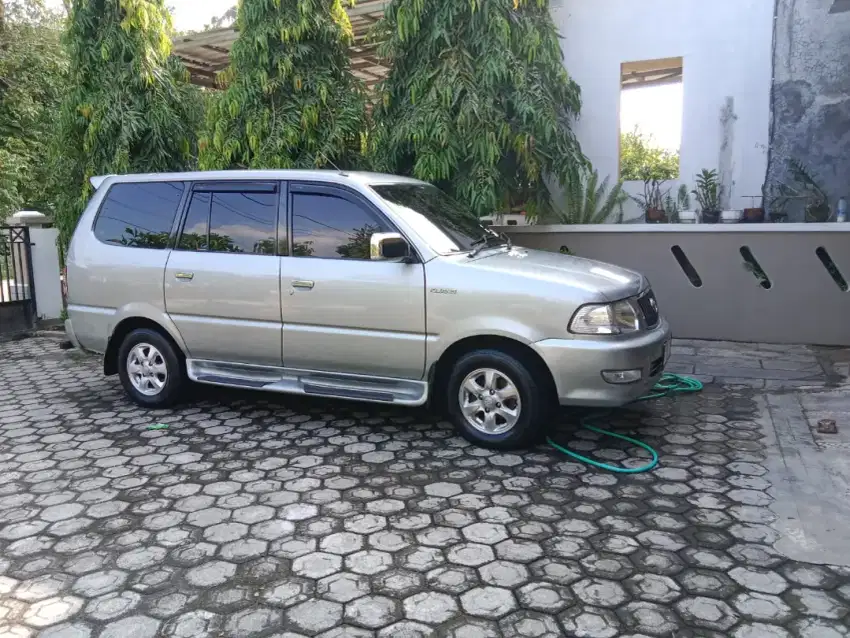 Kijang LGX 2003 1.8