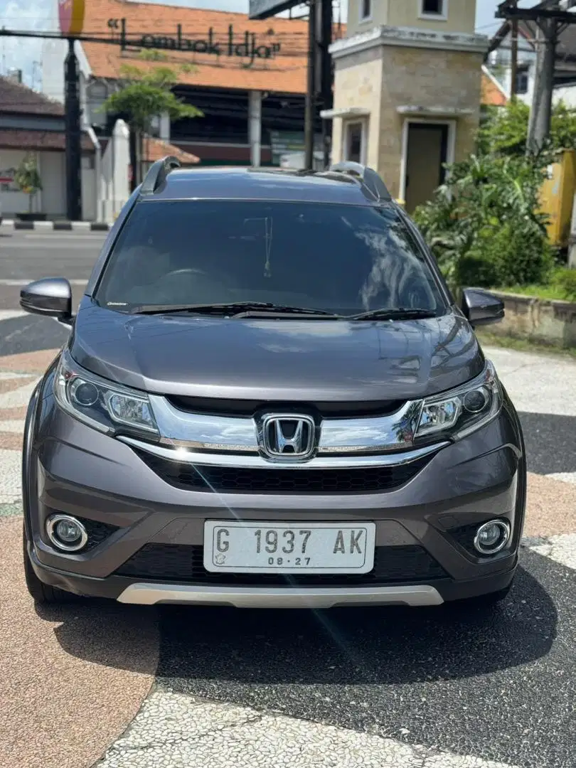 Honda BRV 1.5 E CVT 2017 AT tgn 1 KM 30 rb