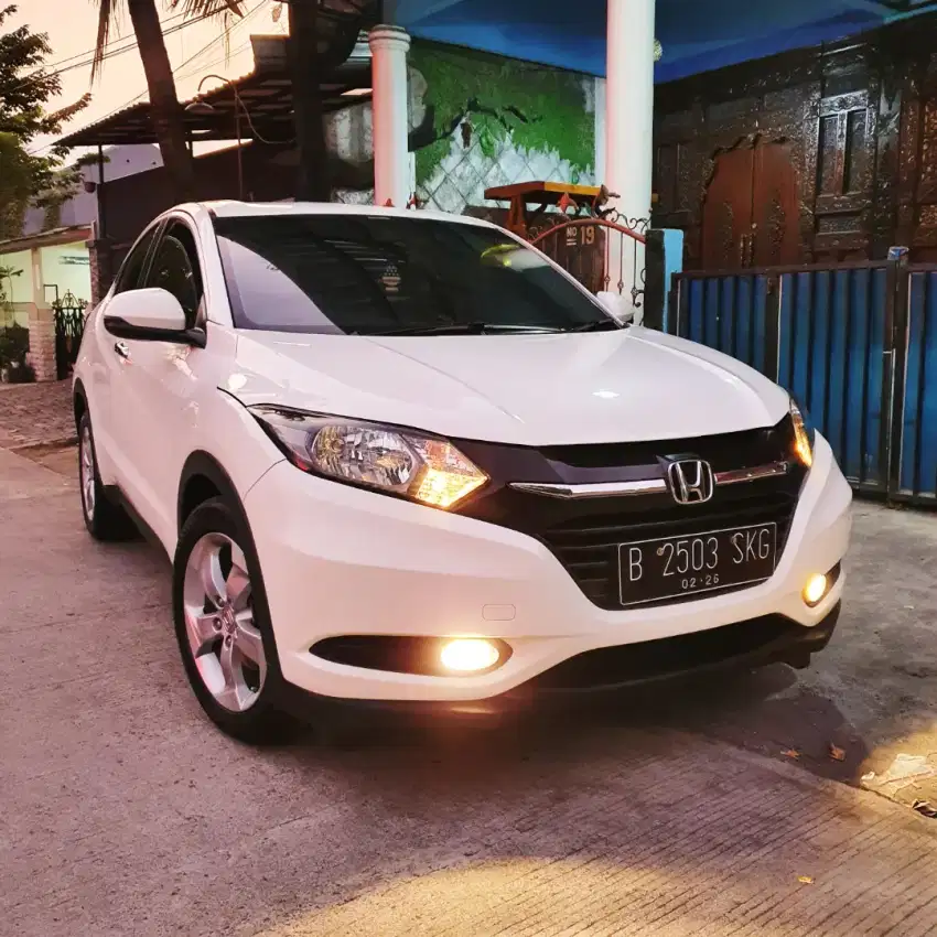 HRV E CVT 2016 MATIC TGN 1 PJK PJG LIKE NEW