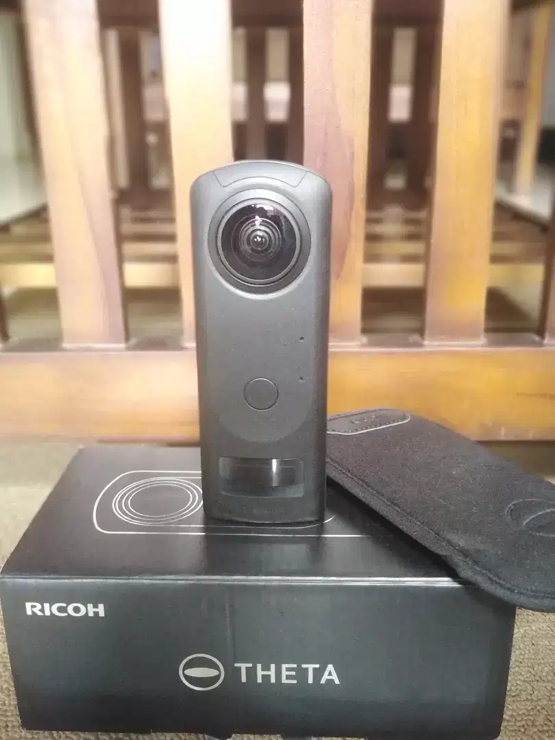 RICOH THETA Z1 360