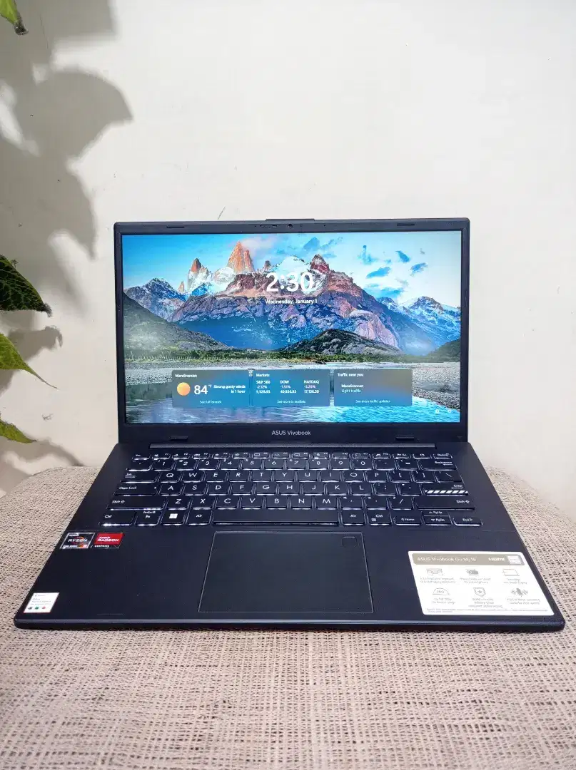 Asus Vivobook E1404FA Like New Garansi On Panjang