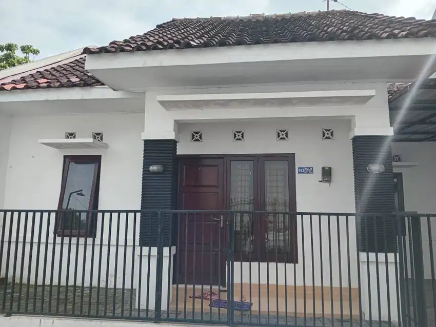 Rumah disewakan seberang kampus UMY