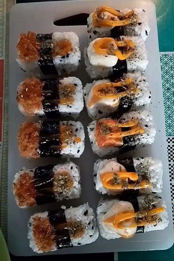 Jual kimbab dan onigiri