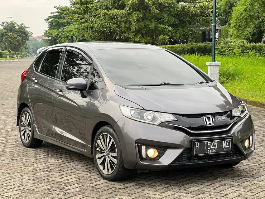 Jazz Rs matic 2017 plat H tgn 1 dari baru !!