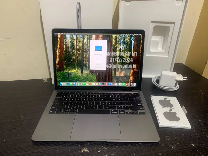 Macbook M1 SpaceGrey Ibox Mulus CC Rendah