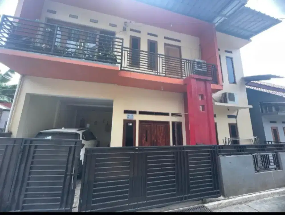 Di jual Rumah 2 lantai