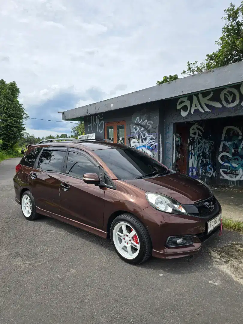 Mobilio Type E Automatic Bagus