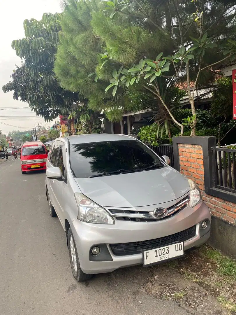 Daihatsu Xenia 2013