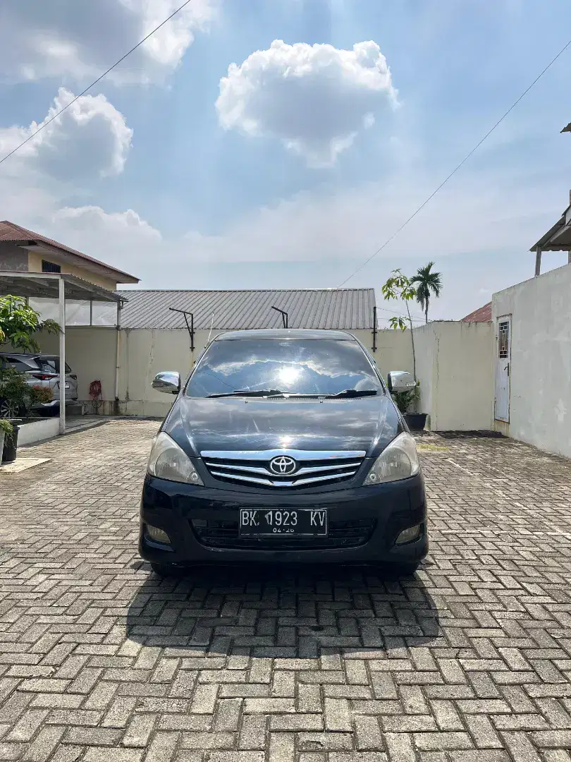 Kijang Innova 2.5 G M/T 2011