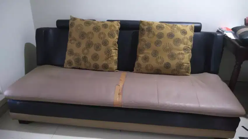 Dijual sofa panjang