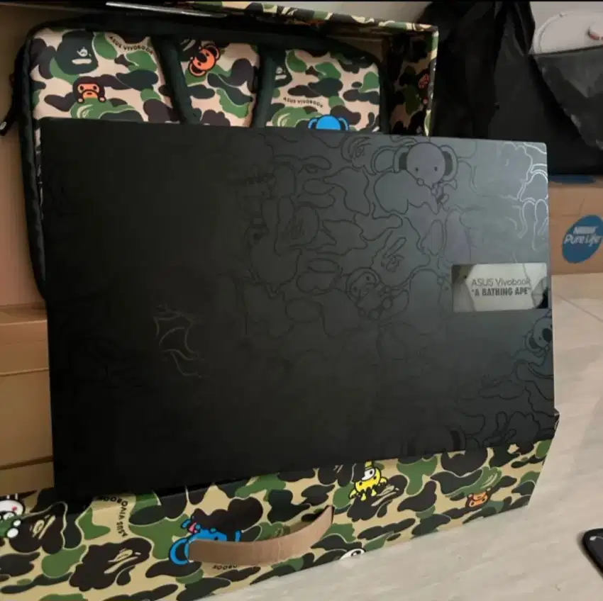 ASUS Vivobook S 15 OLED BAPE Edition (K5504)