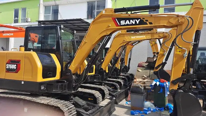 Setara Komatsu PC60 SANY TZCO XCMG Excavator China Tangguh Kelas 6 Ton