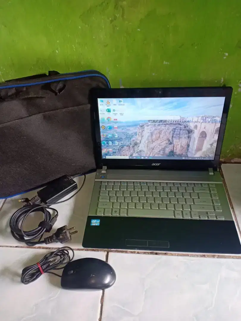 Laptop Acer Core i3 RAM 4 GB SSD 128