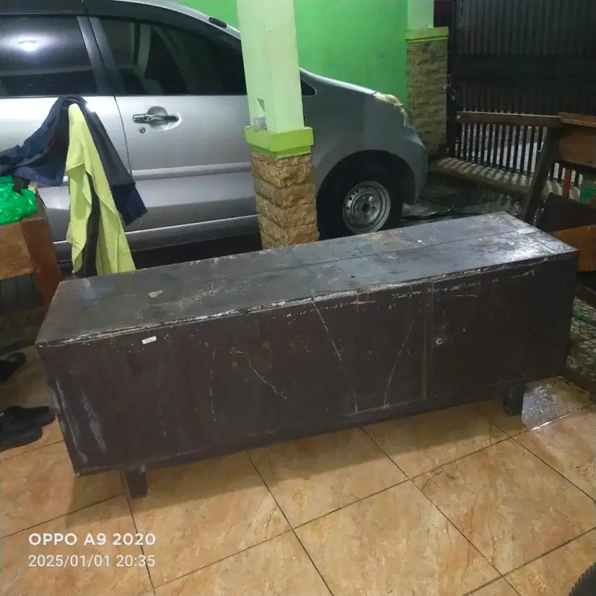 Meja bupet full jati tua bisa terima ada pintu nya 4 handle masih asli