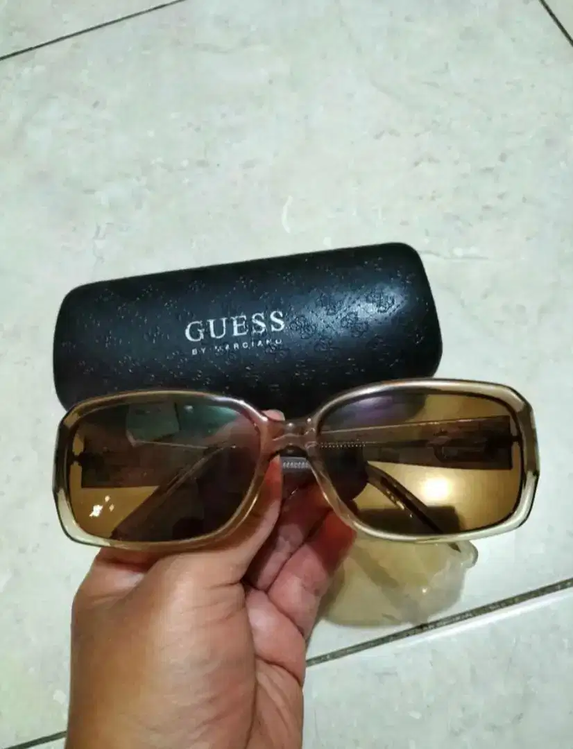 Kacamata GUESS by Marciano