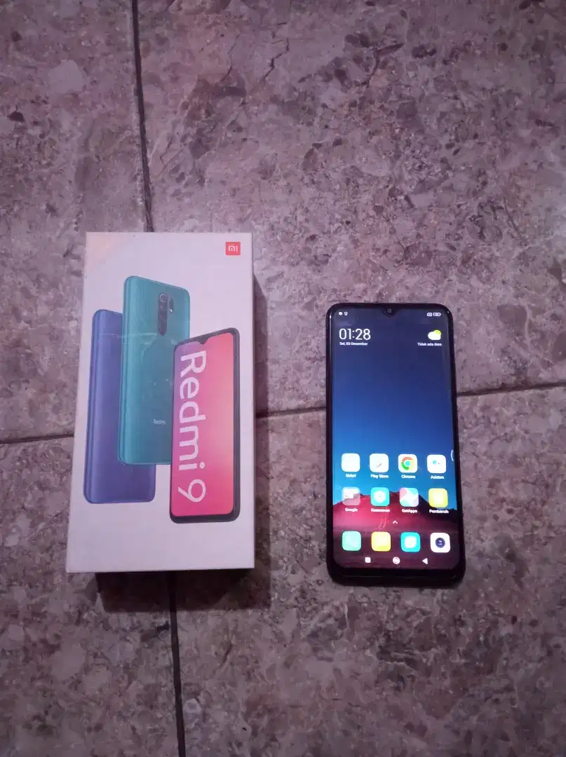 Xiaomi redmi 9 mulus, lengkap n layar msh bawaan, kondisi bagus segel