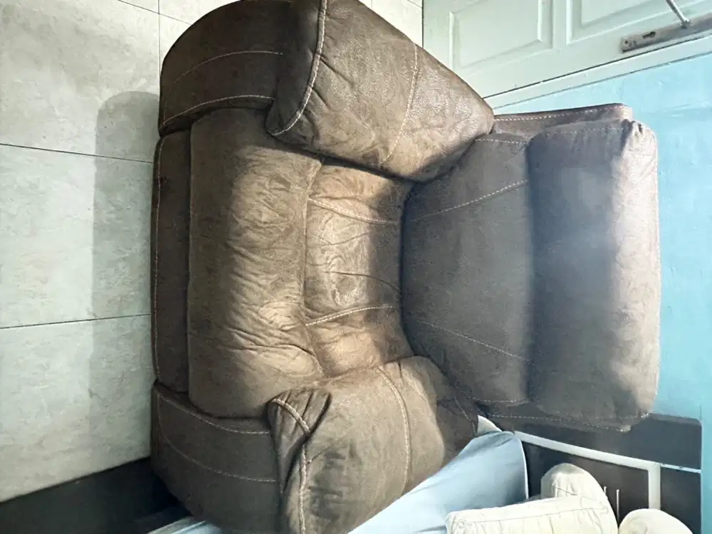 Kursi santai informa bisa panjangin kaki