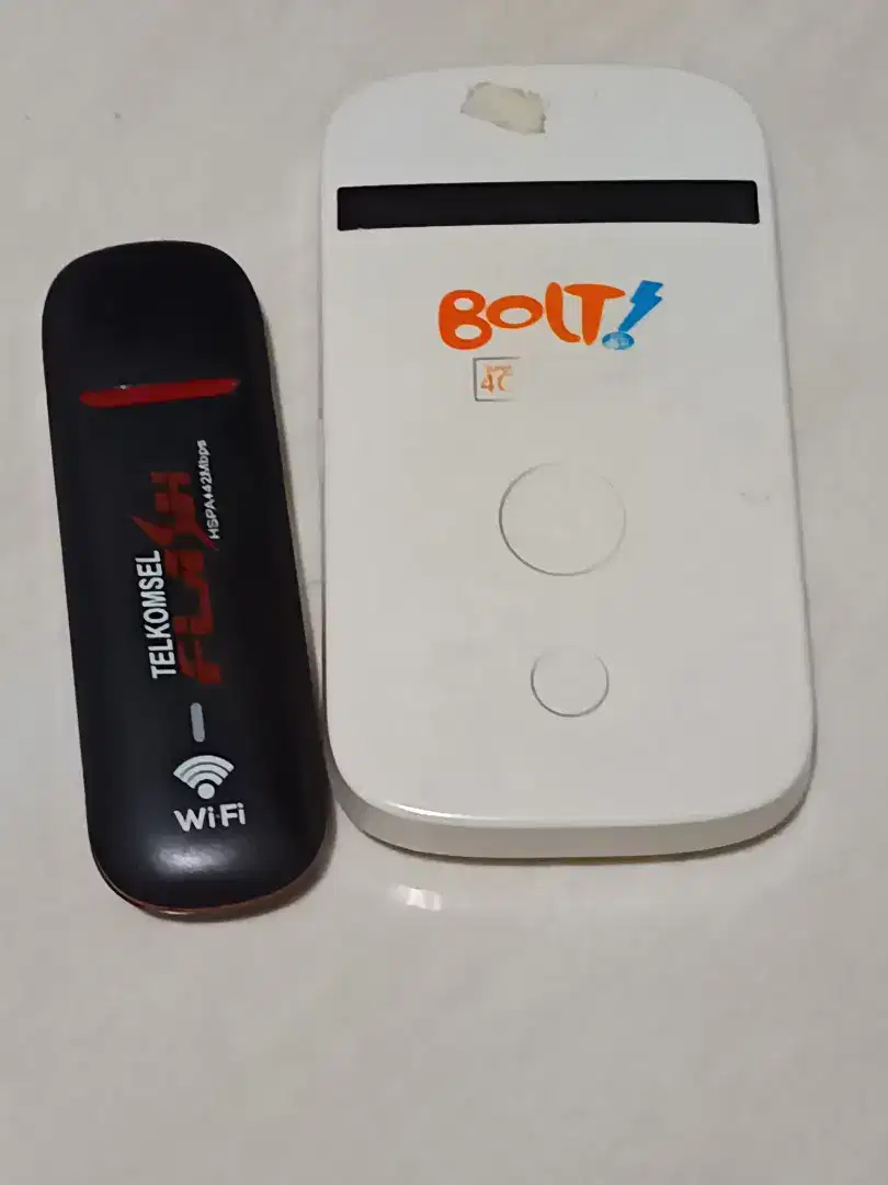 Modem MIFI Bolt dan Modem USB Telkomsel