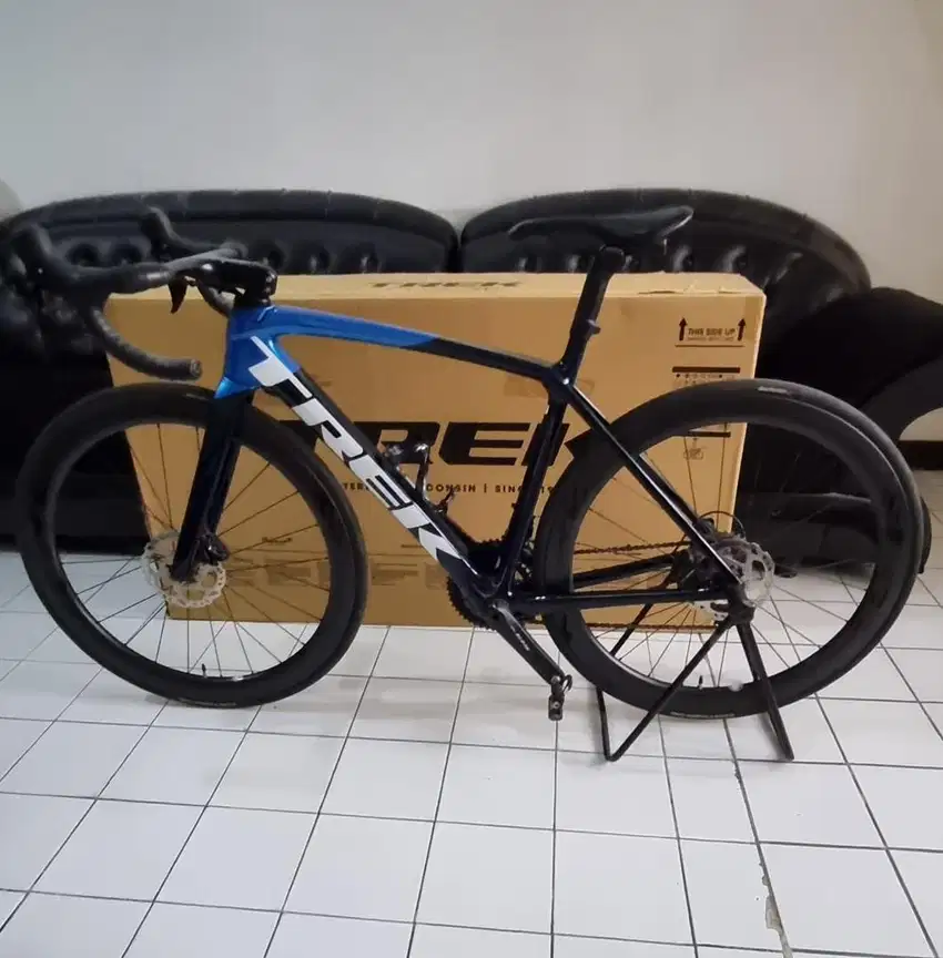 Dijual Roadbike Trek Emonda + Bonus