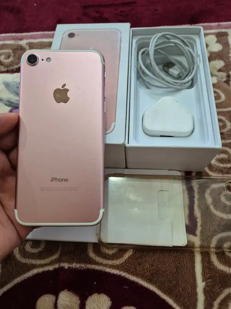 iphone 7 128gb permanen,imei udh permanen,mulua like new,fulset