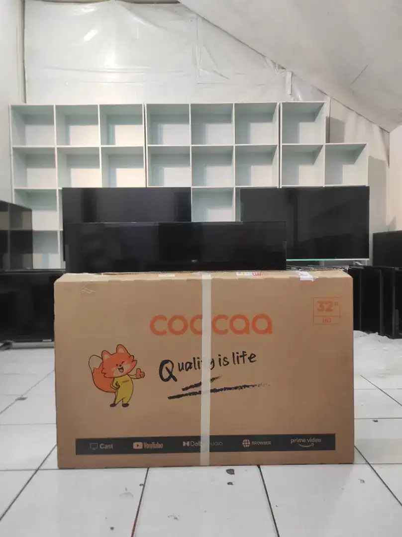 COOCAA SMART TV 32 INCH , LIKE NEW , Lengkap dengan Dus , dll